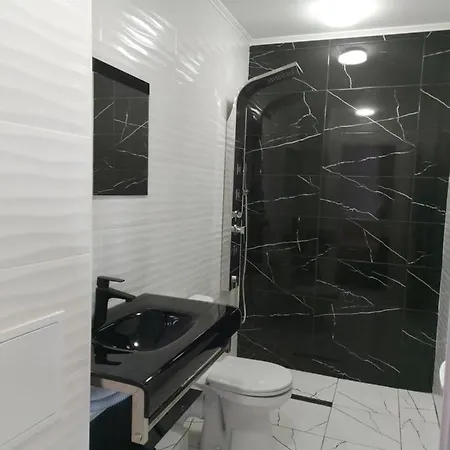 Konukevi Lidia 3*