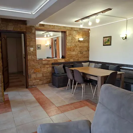 Lidia 3* ציגוב צ'ארק