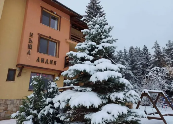 Lidia بيت ضيافة 3*